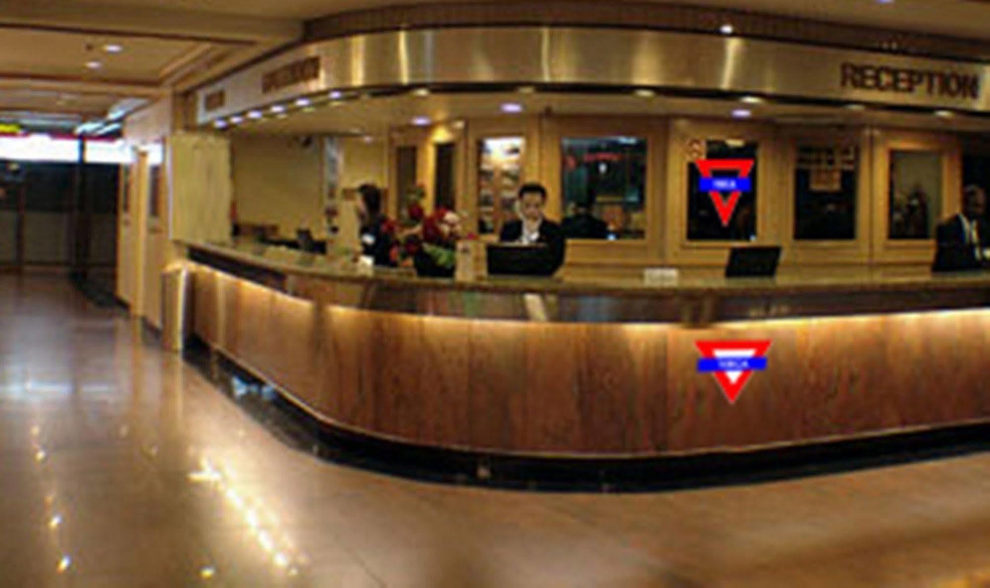 Ymca International House Hotel Kochi Buitenkant foto